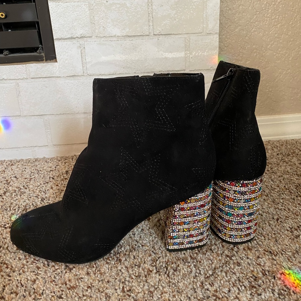 Betsey Johnson Black Star rhinestone holiday heels